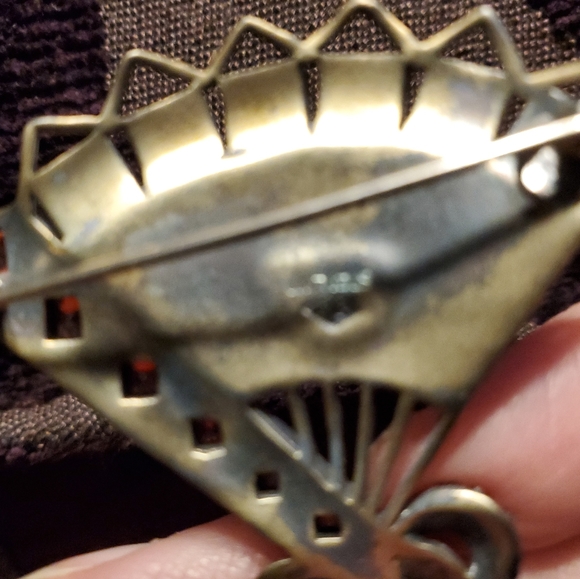 .925 Silver, Marcasite and Garnet Pin/ Pendant - Picture 5 of 5